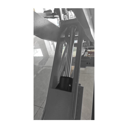 Second platform, auxiliary cylinder of main scissor