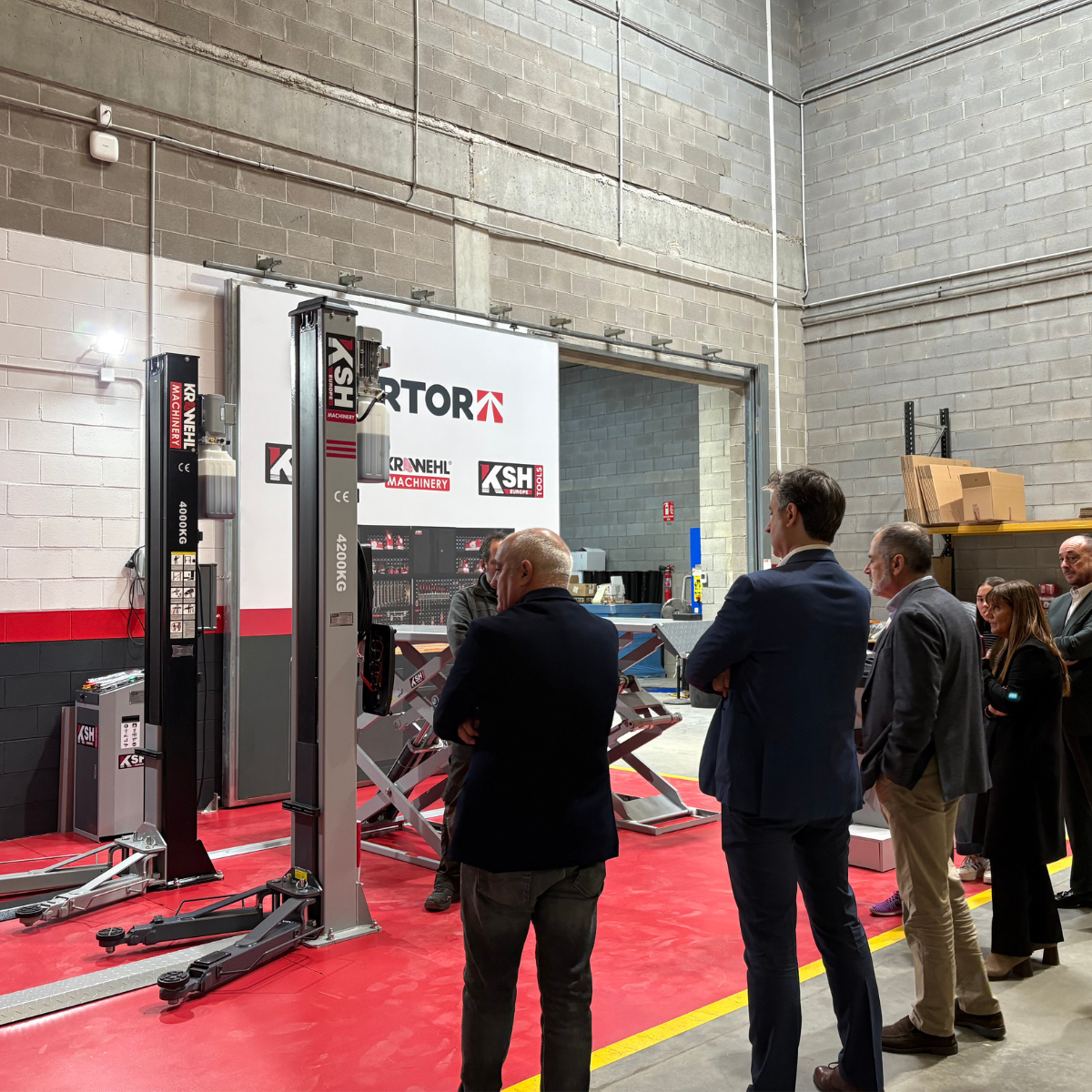 Un día entre profesionales: visita de M-Automoción en nuestro Showroom